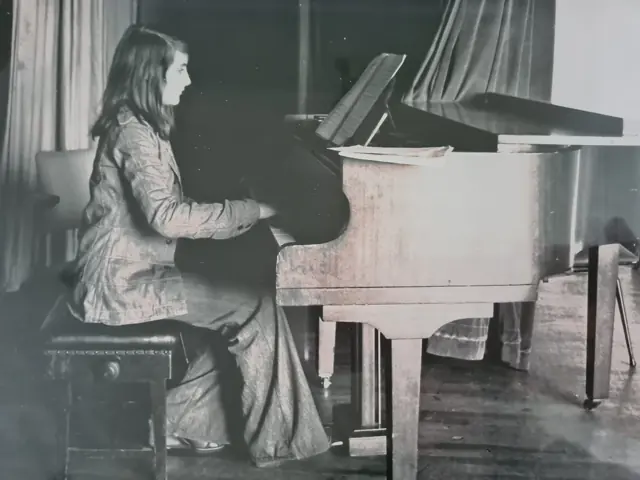 Alice at the piano, 1974
